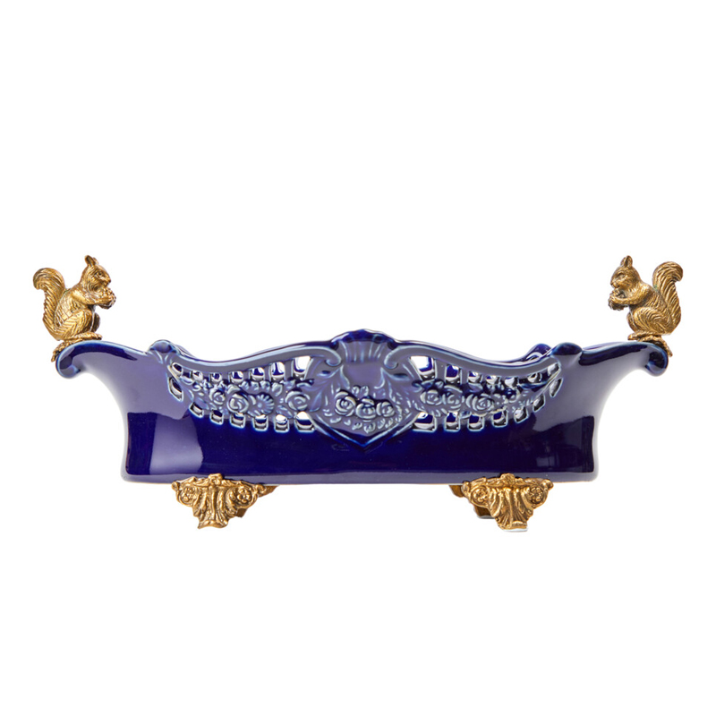 Чаша темно-синего цвета из фарфора с бронзовыми фигурками белок Eden Garden porcelain and bronze Темно-синий Бронза Чаша темно-синего цвета из фарфора с бронзовыми фигурками белок Eden Garden porcelain and bronze Темно-синий Бронза в Красноярске | Loft Concept