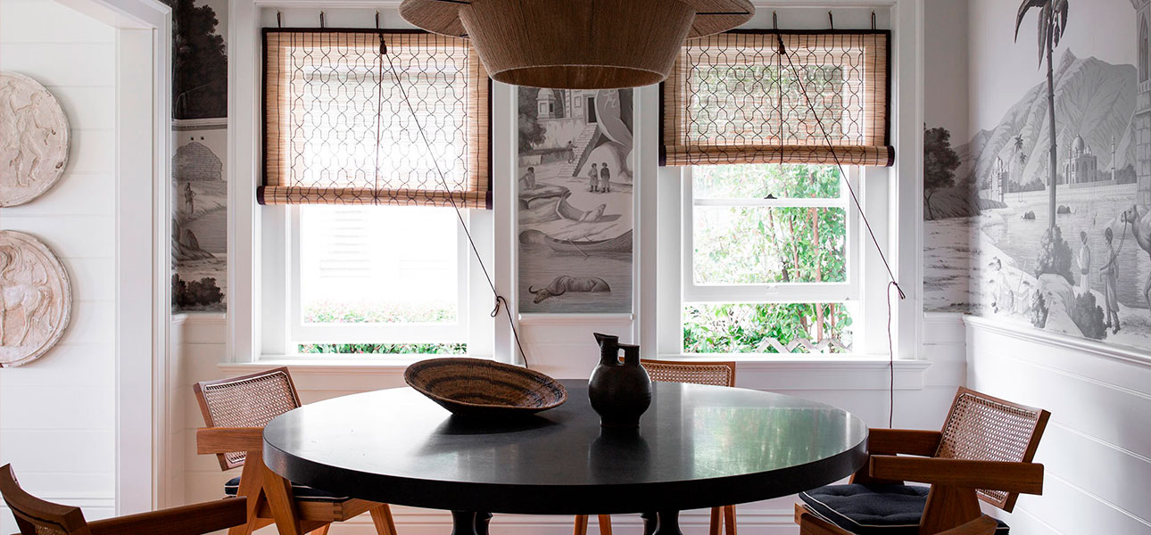 Обои ручная роспись Early Views of India Crystal Grey on scenic paper - фото №1