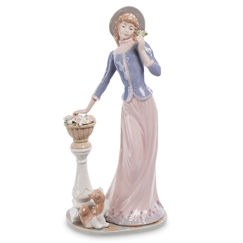 Статуэтка фарфоровая Леди Charming Statuette Белый Розовый Серо-голубой Бежевый Статуэтка фарфоровая Леди Charming Statuette Белый Розовый Серо-голубой Бежевый в Красноярске | Loft Concept