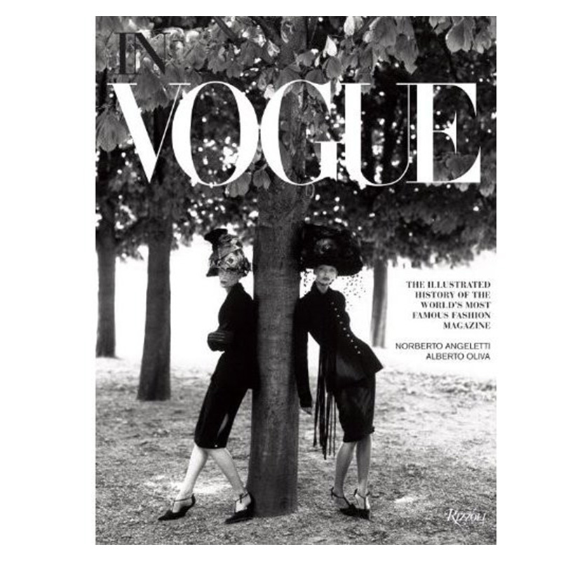 In Vogue: An Illustrated History of the World`s Most Famous Fashion Magazine In Vogue: An Illustrated History of the World`s Most Famous Fashion Magazine в Красноярске | Loft Concept