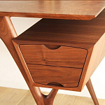 Письменный стол прямоугольный с 2-мя ящиками и полкой Idenontal варинант исполнения - 4 | Loft Concept в Красноярске