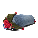 Подушка из джинсовой одежды и вязания Heart&Brain варинант исполнения - 2 | Loft Concept в Красноярске