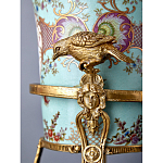 Ваза из голубого фарфора с рисунком птиц и цветов и декоративными элементами Blue Garden варинант исполнения - 11 | Loft Concept в Красноярске