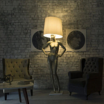 Лампа MANNEQUIN LAMP с абажуром руки на талии варинант исполнения - 7 | Loft Concept в Красноярске