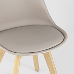 Стул с основой из пластика и мягким сиденьем Arvika Beige варинант исполнения - 7 | Loft Concept в Красноярске