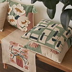 Подушка декоративная зеленого цвета с геометрическим рисунком Divine Abstractions варинант исполнения - 7 | Loft Concept в Красноярске