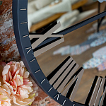 Часы настенные зеркальные с серебряным металлическим циферблатом Mirror Tower Clock варинант исполнения - 2 | Loft Concept в Красноярске