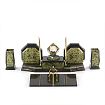 Настольный письменный набор из змеевика с часами и таблетницей Successful Leader варинант исполнения - 1 | Loft Concept в Красноярске