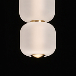 Подвесной светильник с 3-мя округлыми матовыми плафонами из белого стекла Golden Swirl варинант исполнения - 7 | Loft Concept в Красноярске