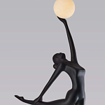 Торшер черная статуэтка Девушка Girl Carries Light Balls варинант исполнения - 2 | Loft Concept в Красноярске