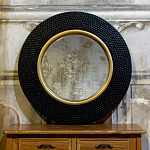 Зеркало в черной фактурной раме с золотым кантом Summon the Light варинант исполнения - 4 | Loft Concept в Красноярске