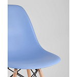 Пластиковый стул на ножках из массива бука Eames Blue варинант исполнения - 2 | Loft Concept в Красноярске