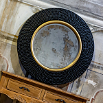 Зеркало в черной фактурной раме с золотым кантом Summon the Light варинант исполнения - 5 | Loft Concept в Красноярске