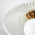 Потолочный светильник с белым плиссированным абажуром Headquarters варинант исполнения - 4 | Loft Concept в Красноярске