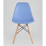 Пластиковый стул на ножках из массива бука Eames Blue варинант исполнения - 4 | Loft Concept в Красноярске