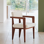 Кресло обеденное Alcove White Boucle из массива ореха варинант исполнения - 8 | Loft Concept в Красноярске