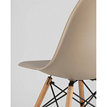 Пластиковый стул на ножках из массива бука Eames Beige варинант исполнения - 3 | Loft Concept в Красноярске