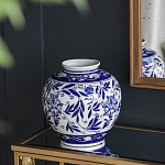 Ваза округлой формы с бело-синим цветочным орнаментом Blue & White Ornament  варинант исполнения - 5 | Loft Concept в Красноярске