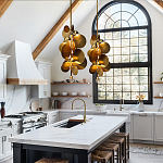 Люстра креативная из дисков цвета латунь Constellation Light and Style варинант исполнения - 4 | Loft Concept в Красноярске