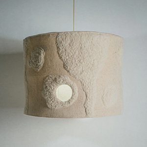 Подвесной светильник из шерсти в технике сухого валяния Dry Felted Wool Lamp