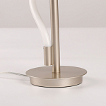 Настольная лампа белым изогнутым плафоном на круглой подставке Luke Lampco Tracer Lamp варинант исполнения - 11 | Loft Concept в Красноярске