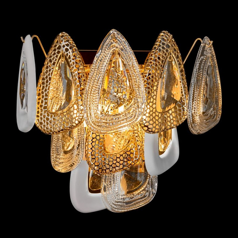 Бра с белыми и прозрачными подвесками Character Chandelier Золотой Прозрачный Белый Бра с белыми и прозрачными подвесками Character Chandelier Золотой Прозрачный Белый в Красноярске | Loft Concept