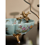 Блюдо из голубого фарфора с бронзовой птичкой Blue Garden варинант исполнения - 6 | Loft Concept в Красноярске