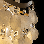 Люстра подвесная с белыми перламутровыми подвесками и изогнутыми золотистыми элементами Диаметр 50 см SHELL Chandelier варинант исполнения - 4 | Loft Concept в Красноярске