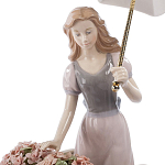 Статуэтка фарфоровая Девушка с цветами Charming Statuette варинант исполнения - 1 | Loft Concept в Красноярске