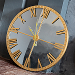 Часы настенные зеркальные с золотым металлическим циферблатом Mirror Tower Clock варинант исполнения - 4 | Loft Concept в Красноярске