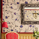 Обои с вышивкой ручной работы Flora Catherine colourway on Liso Pearl wool sateen варинант исполнения - 2 | Loft Concept в Красноярске