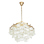 Люстра подвесная с белыми перламутровыми подвесками и изогнутыми золотистыми элементами Диаметр 60 см SHELL Chandelier варинант исполнения - 1 | Loft Concept в Красноярске