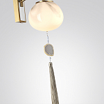 Бра с шарообразным плафоном из белого стекла с подвеской из камня Agatelle варинант исполнения - 5 | Loft Concept в Красноярске