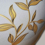 Настольная лампа с фарфоровым основанием бежевого цвета с рисунком и плиссированным абажуром на темной подставке Elstead Lighting варинант исполнения - 9 | Loft Concept в Красноярске