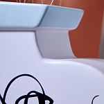 Ваза плоская белая с абстрактными черными линиями в форме лиц Faces of Imagination варинант исполнения - 5 | Loft Concept в Красноярске