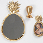 Зеркало овальной формы с золотистой рамкой и декоративной верхушкой в виде ананаса Pineapple Shine  варинант исполнения - 1 | Loft Concept в Красноярске