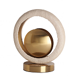 Настольная лампа с бежевым текстурным кольцом и латунным шаром в центре Tactile   варинант исполнения - 1 | Loft Concept в Красноярске