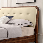 Кровать двуспальная с каркасом из дерева и мягким изголовьем Moon Walnut Bed варинант исполнения - 2 | Loft Concept в Красноярске