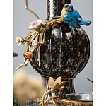 Ваза черная фарфоровая с  узором и бронзовым декором в виде веток с фарфоровой птичкой и цветами Eden Garden варинант исполнения - 3 | Loft Concept в Красноярске