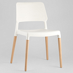 Пластиковый стул на ножках из массива бука Ferret White варинант исполнения - 2 | Loft Concept в Красноярске
