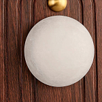 Настенный светильник с деревянным резным основанием Wood Wall Lamp варинант исполнения - 2 | Loft Concept в Красноярске