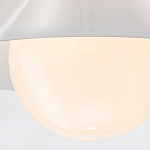 Потолочный светильник в форме конуса с белым шарообразным плафоном Quintiesse варинант исполнения - 3 | Loft Concept в Красноярске