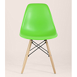Пластиковый стул на ножках из массива бука Eames Light Green варинант исполнения - 4 | Loft Concept в Красноярске