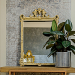 Зеркало настенное в раме бежевого цвета с эффектом старины Classic Ornament Mirror варинант исполнения - 2 | Loft Concept в Красноярске