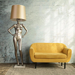 Лампа MANNEQUIN LAMP с абажуром руки на талии варинант исполнения - 6 | Loft Concept в Красноярске