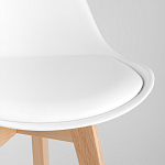 Стул с основой из пластика и мягким сиденьем Arvika White варинант исполнения - 7 | Loft Concept в Красноярске