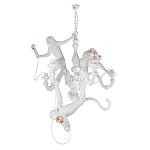Люстра с тремя фигурами обезьян с лампочками в руках белого цвета Hanging Monkey варинант исполнения - 1 | Loft Concept в Красноярске