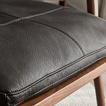 Кресло c каркасом из массива дерева и мягкой кожаной обивкой Walnut Armchair варинант исполнения - 7 | Loft Concept в Красноярске