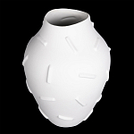 Декоративная ваза белая керамическая с абстрактным объемным декором Molecule Collection варинант исполнения - 3 | Loft Concept в Красноярске