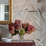 Обои ручная роспись Wild Grasses Special Colourway on Pale Grey dyed silk варинант исполнения - 2 | Loft Concept в Красноярске